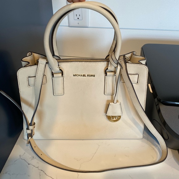 Micheal Kors handbag - Picture 1 of 4